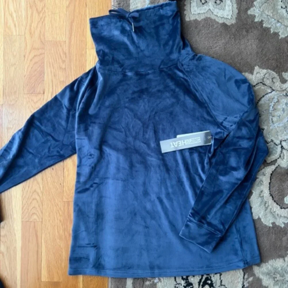 Set of 2 32 Degrees Velour Tops - Picture 7 of 7